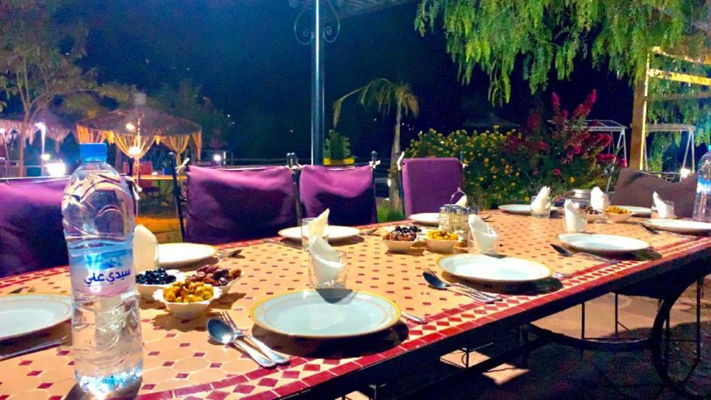 ホテル Les Jardins Yasmina Bin El-Ouidane エクステリア 写真