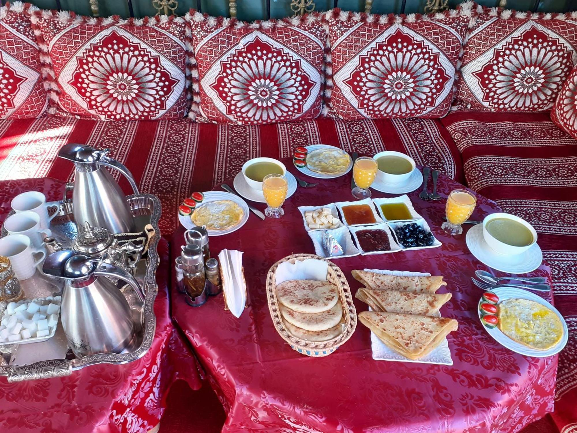 ホテル Les Jardins Yasmina Bin El-Ouidane エクステリア 写真